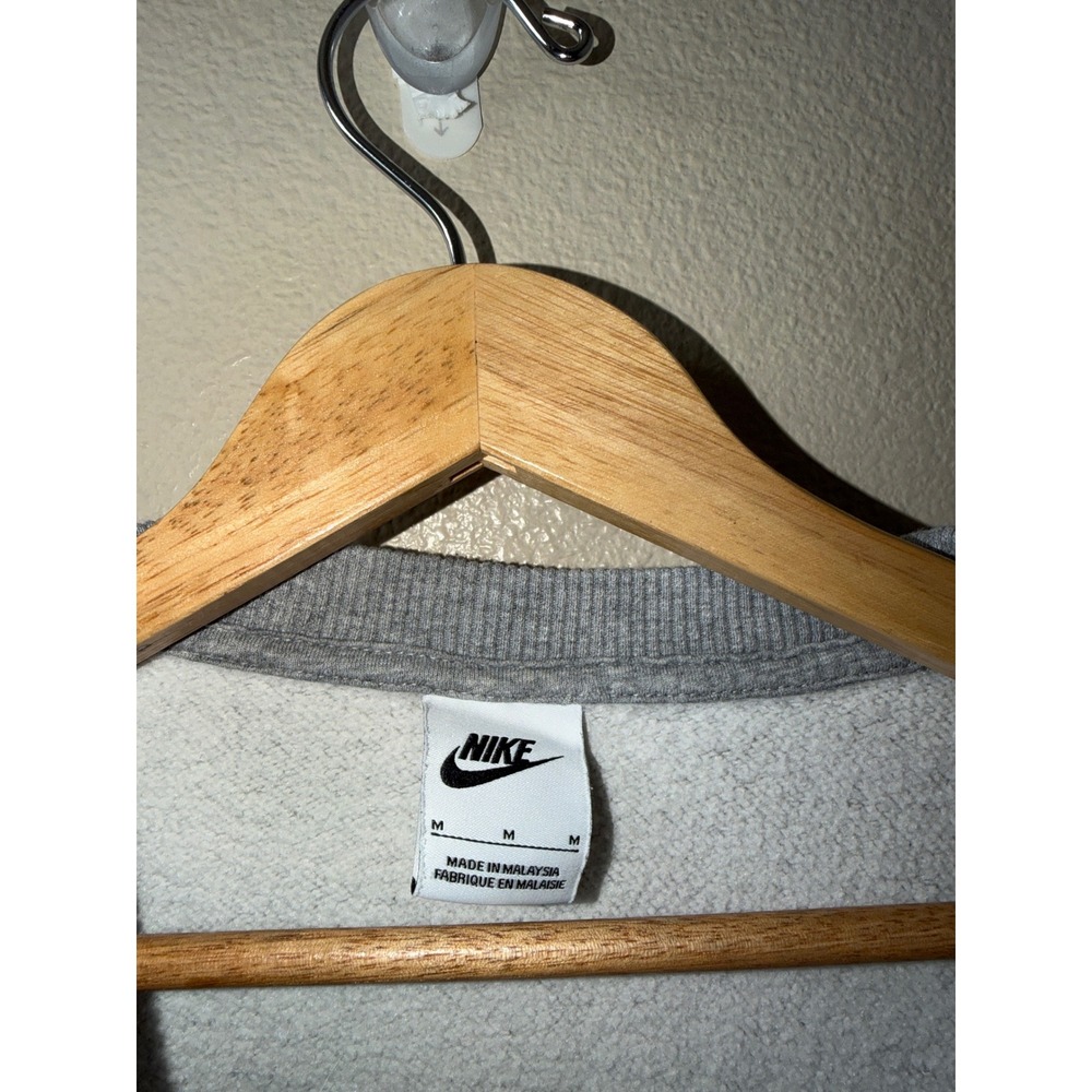 Women's Nike Cropped Oversized Sweatshirt Size Medium - Picture 3 of 4